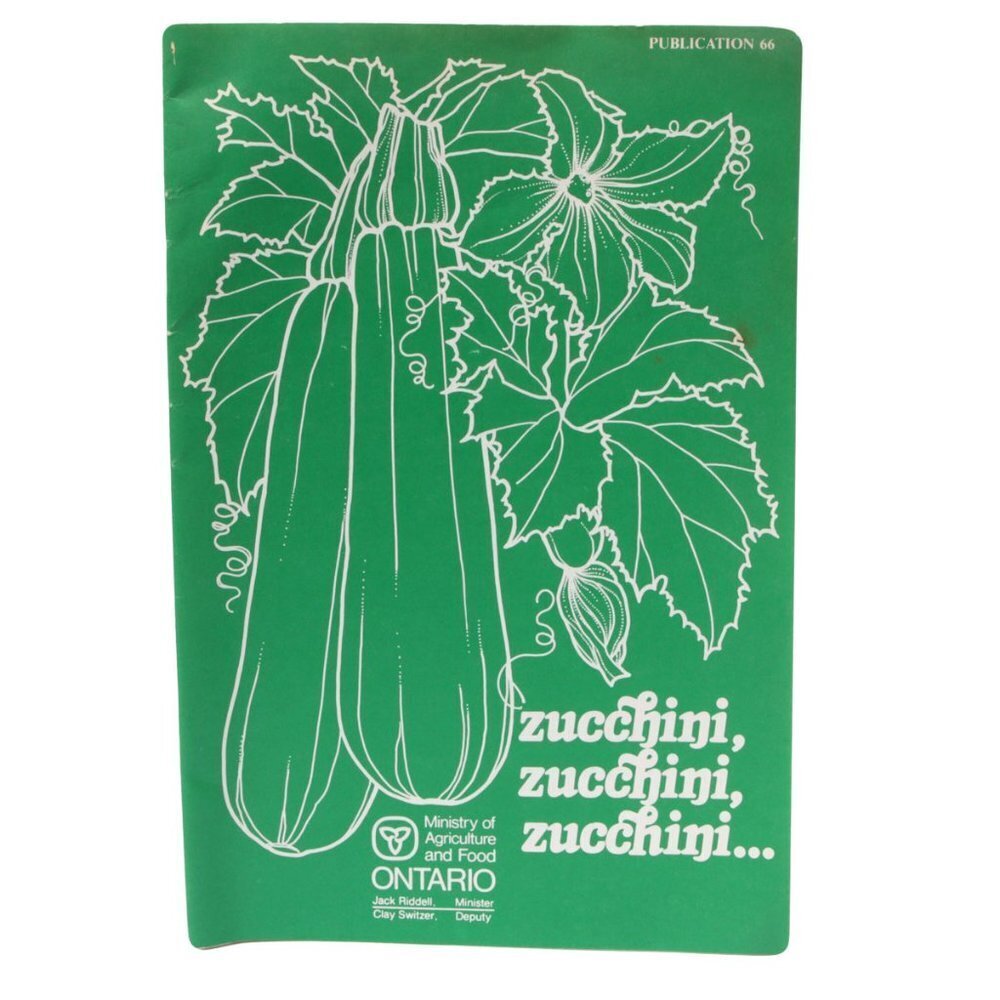 Vintage ZUCCHINI Recipe Book Ministry Of Agriculture Ontario 1987 Green Retro Pr